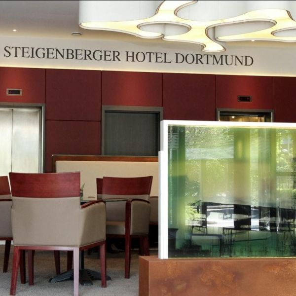 Steigenberger Hotel Dortmund, Umbau, Sanierung, Lobby, Rezeption, Vibia, Restaurant, Imi Beton Rostoptik, Kunstleder